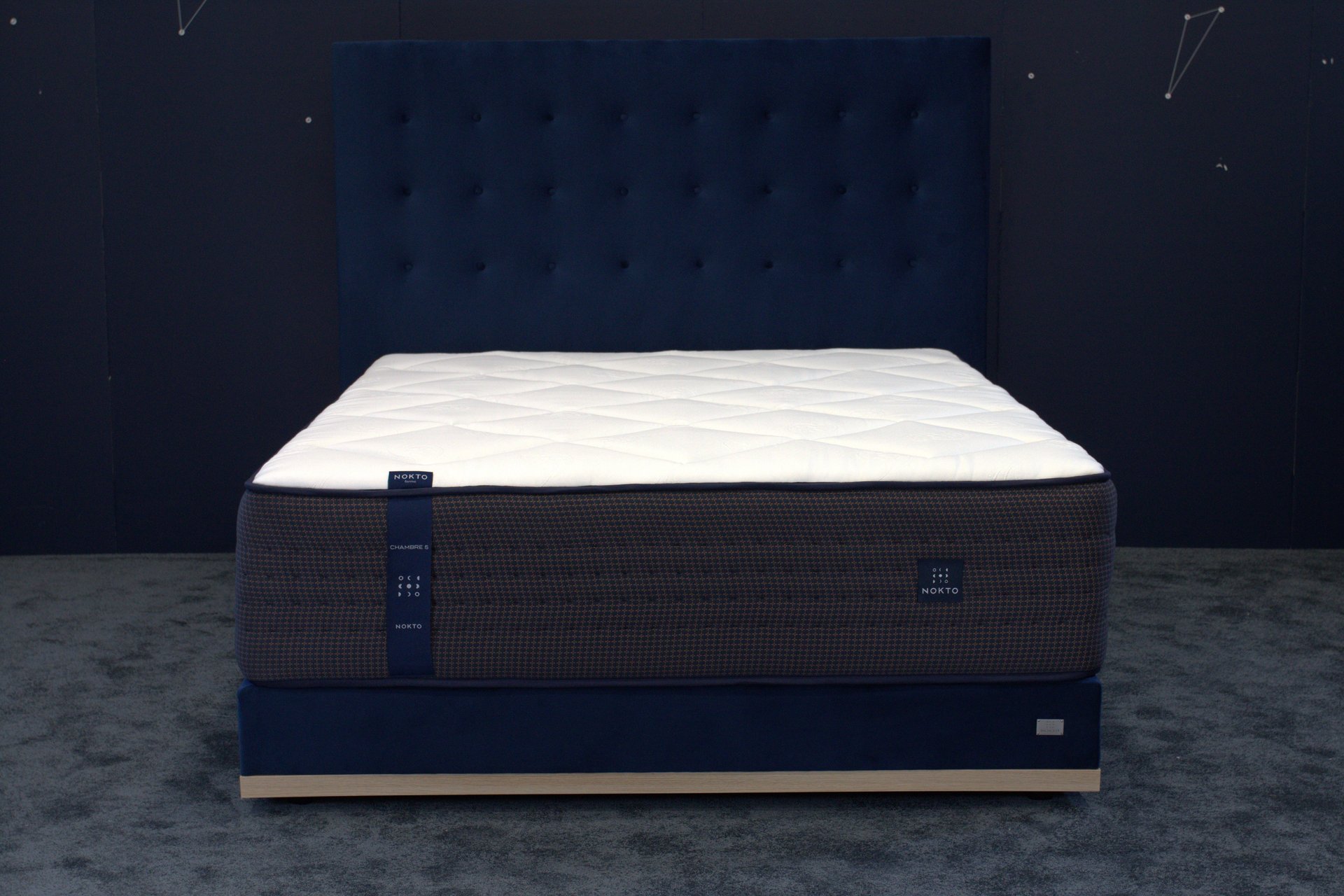  CHAMBRE 5 — matelas en situation